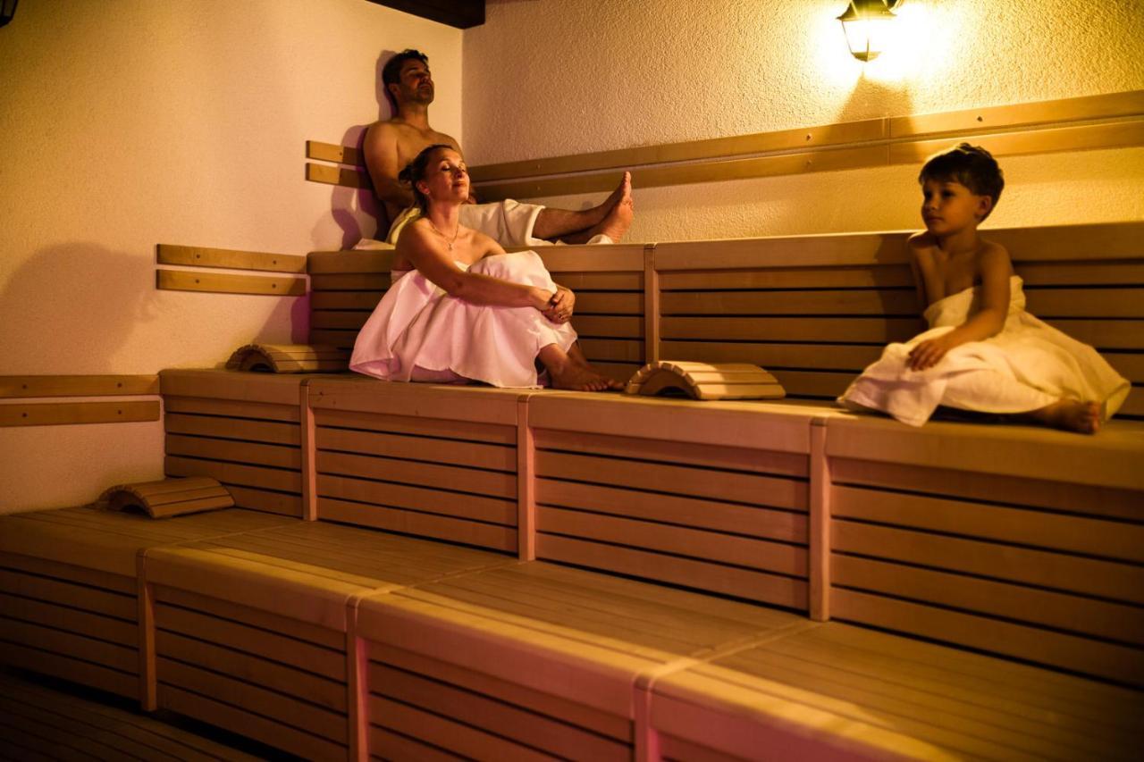 Lazensky A Wellness Hotel Nivamare Luhačovice Buitenkant foto