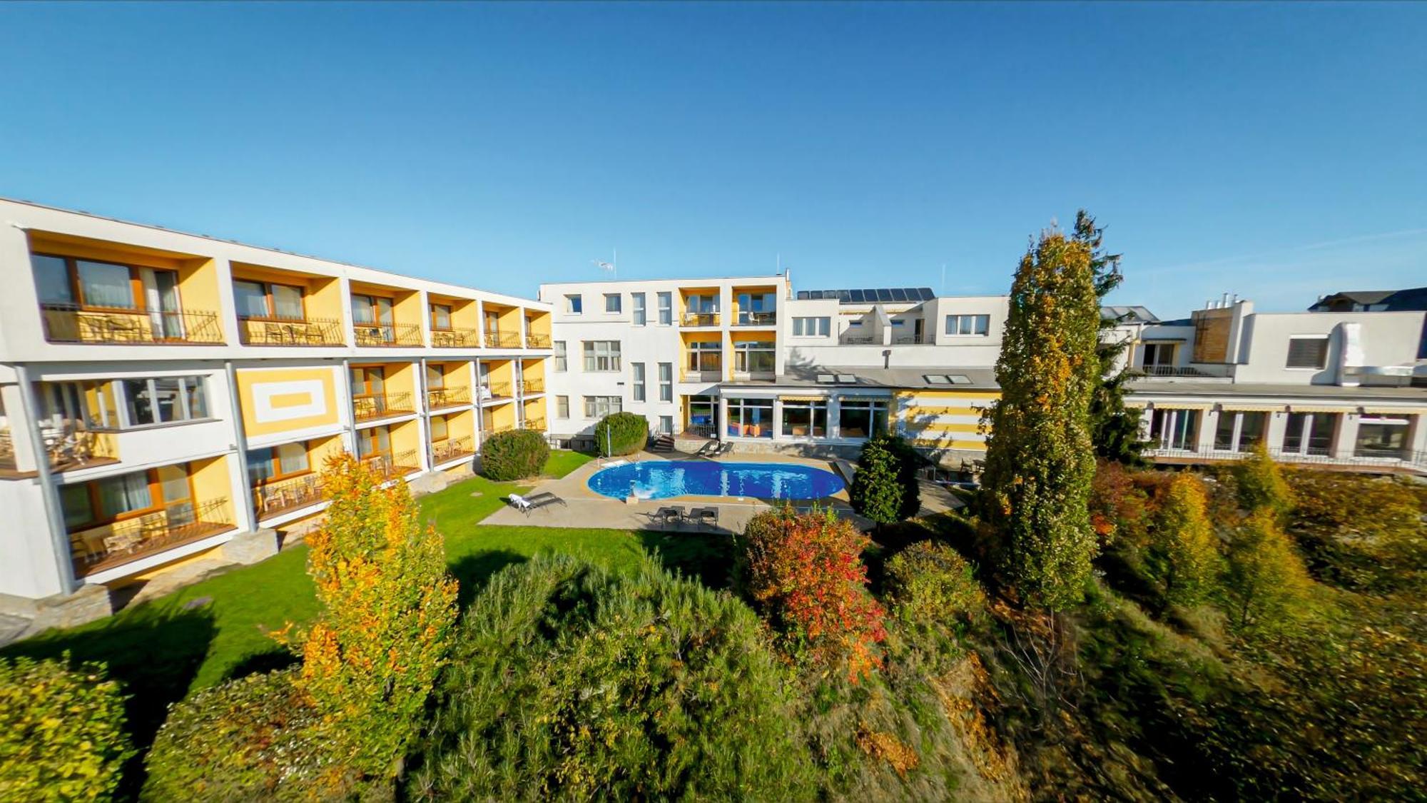 Lazensky A Wellness Hotel Nivamare Luhačovice Buitenkant foto